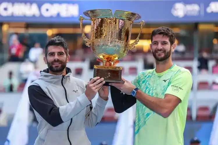 品牌, 球飞 品牌, 球飞